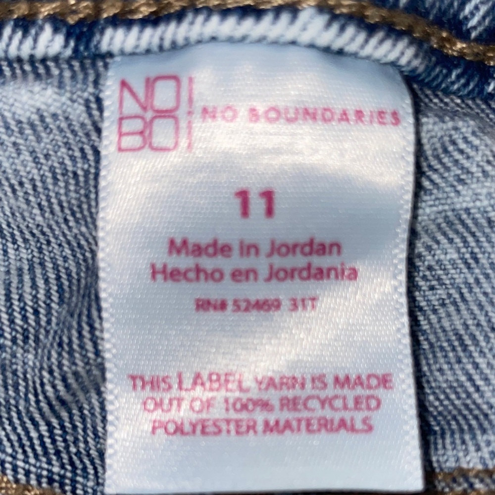 Distressed High Rise Distressed Jeans, Size 11 - Picture 5 of 6